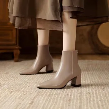 Женская обувь в продаже 2023 Модные женские ботильоны Элегантные современные ботинки Женские швейные туфли на молнии с острым носком и квадратном каблуке Женские